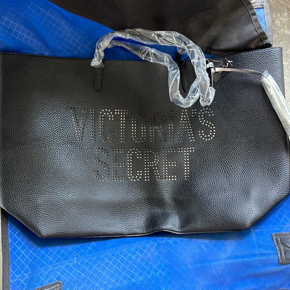 (SOLD) Black and silver Victoria’s Secret Tote